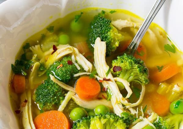 Low-fat chicken soup. Video recipe