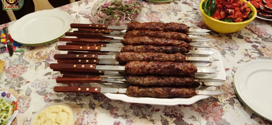 Lula kebab: how to cook at home? Video