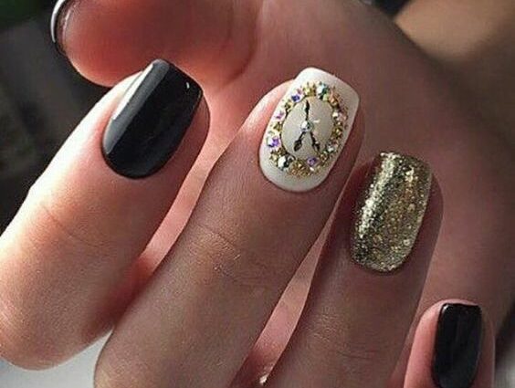 Manicure for the new year 2019: photos, ideas