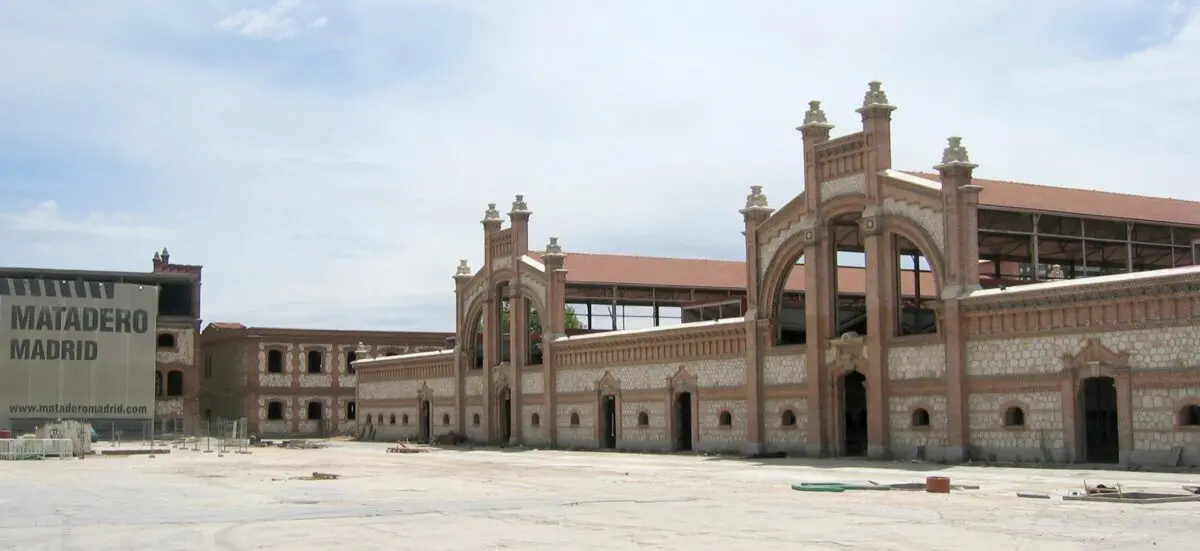 Matadero Madrid hosts today a large Producers Market