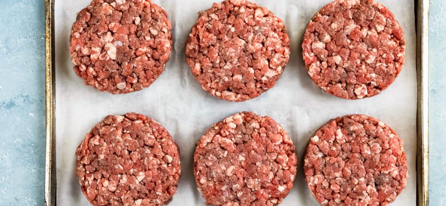 Meat filling for a hamburger: how to cook it right?