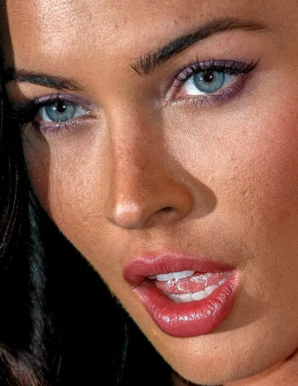 Megan Fox&#8217;s sexy eye and face makeup
