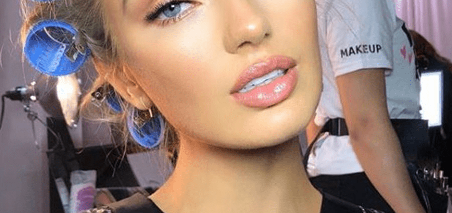 Model on the catwalk: makeup secrets