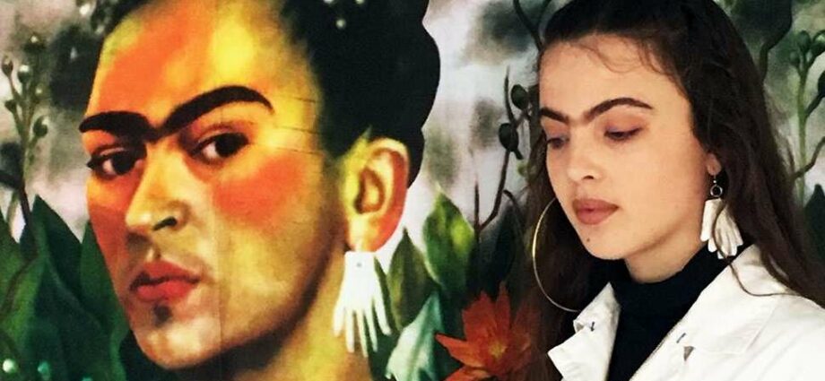 Model with eyebrows like Frida Kahlo&#8217;s biography of Scarlett Costello