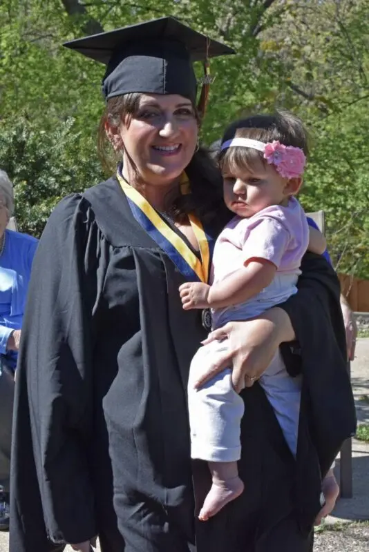 Mom lost 25 kilograms so that her daughter would not be ashamed of her at the graduation