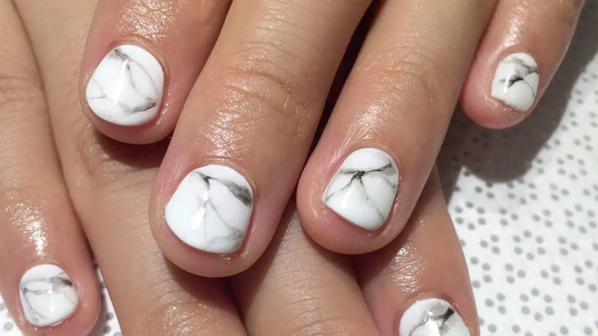 nail trend marble manicure how to do