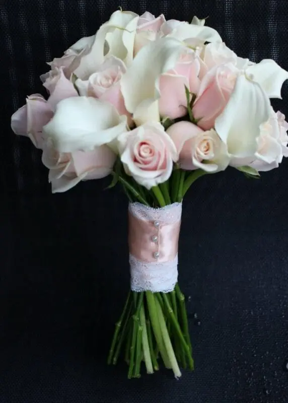 New Year&#8217;s white-pink flowers: chrysanthemums, freesias, calla lilies