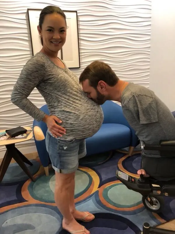 Nick Vujicic&#8217;s wife is pregnant with twins