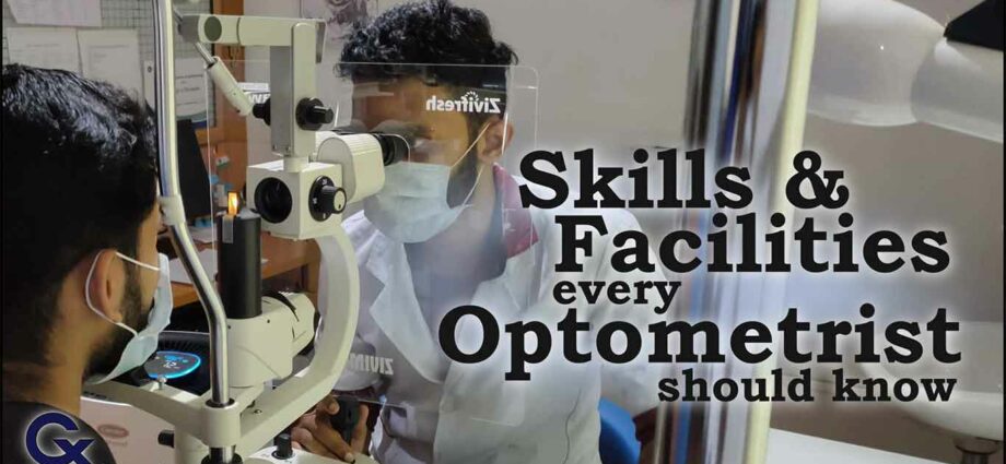 Optician: zoom on the eye expert