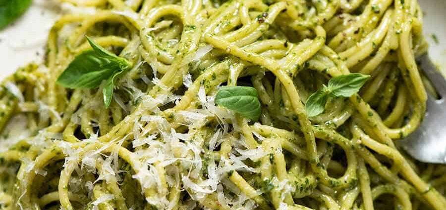 Pasta with pesto sauce: Italian noodles. Video