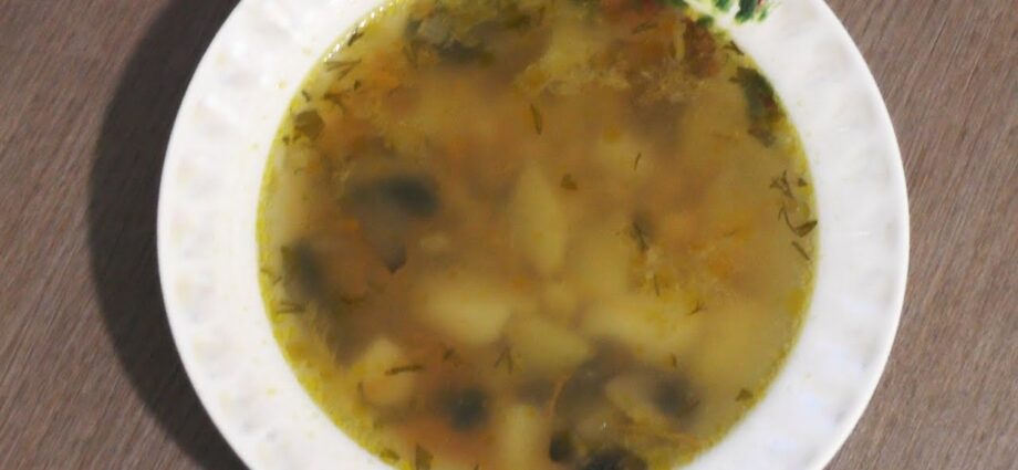 Pea soup with mushrooms: an unusual combination. Video