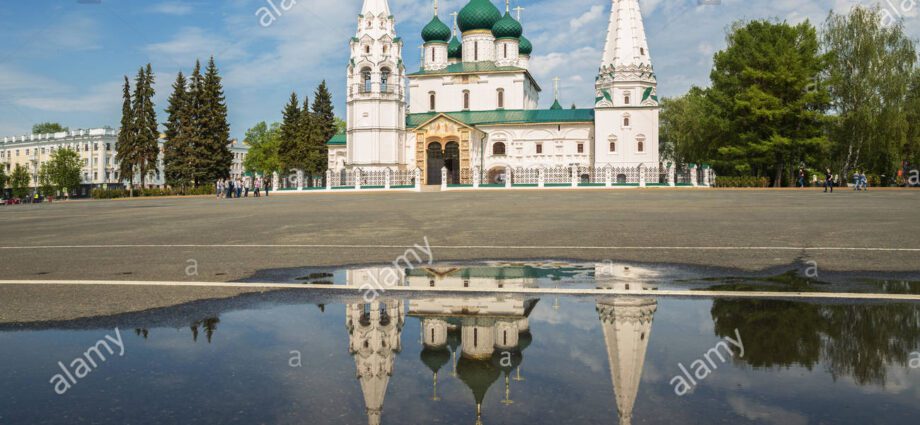 Photo of Yaroslavl reflected in puddles