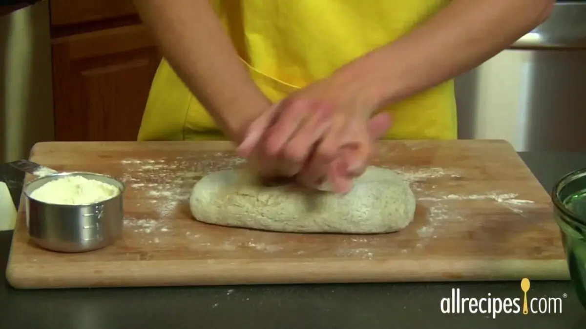 Pie dough: how to knead? Video