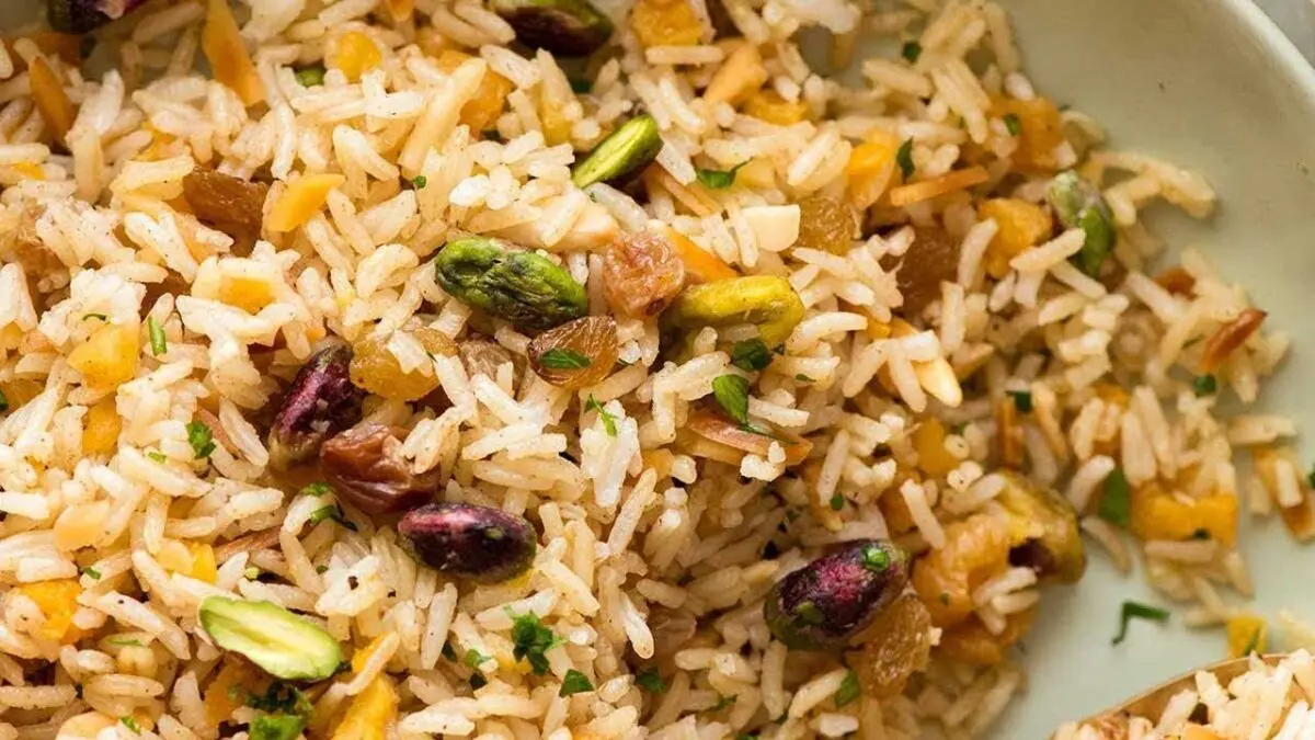 Pilaf with dried fruits: how to cook? Video