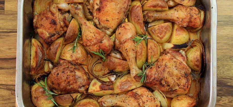 Potatoes with chicken in the oven. Video