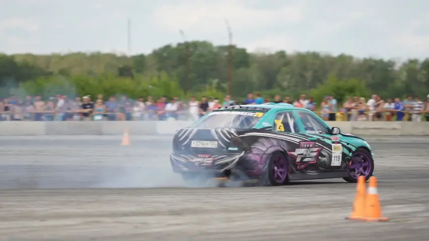 Race of sliders in Novosibirsk photo video