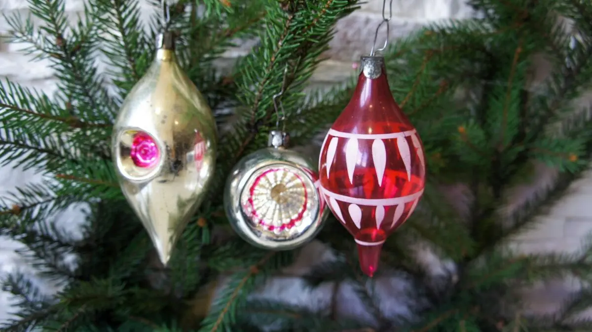 Rare Christmas tree toys