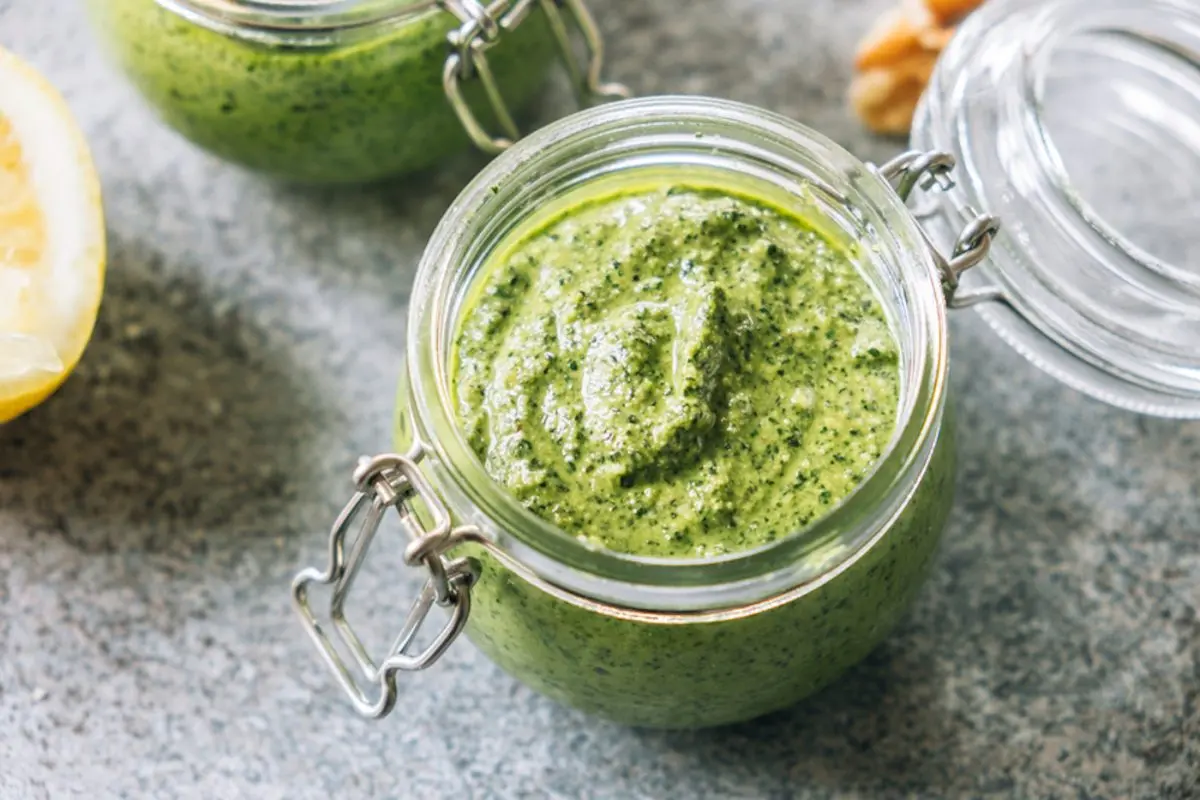 Recipe: the best pesto, ready in 5 minutes!