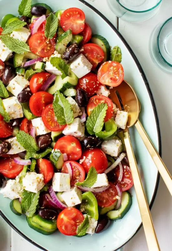 Recipes for the perfect salad for those on the PP: how to cook