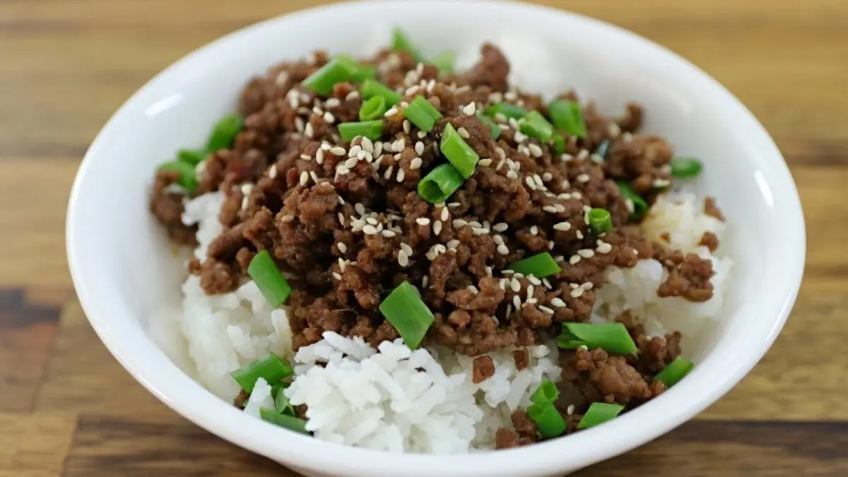 Rice with meat: a delicious recipe. Video