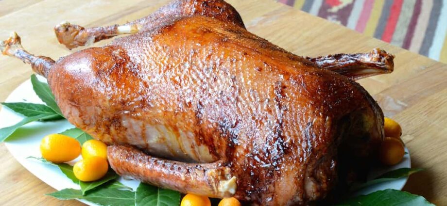 Roast goose in the sleeve. Video recipe