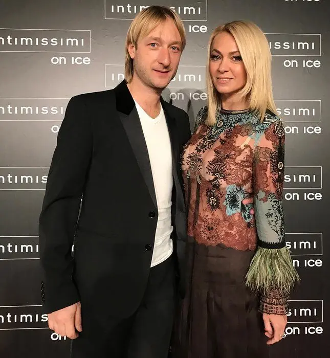 Rudkovskaya&#8217;s dress provoked rumors of pregnancy