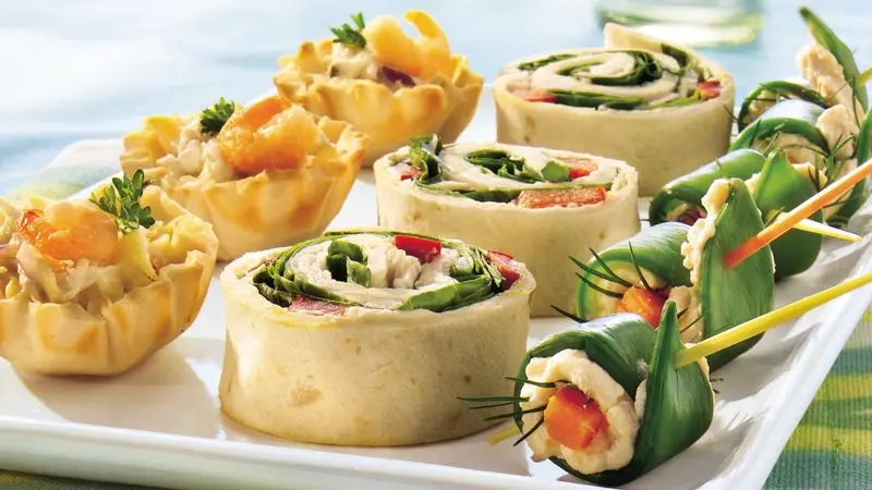 Salads in tartlets: a map of tastes. Video