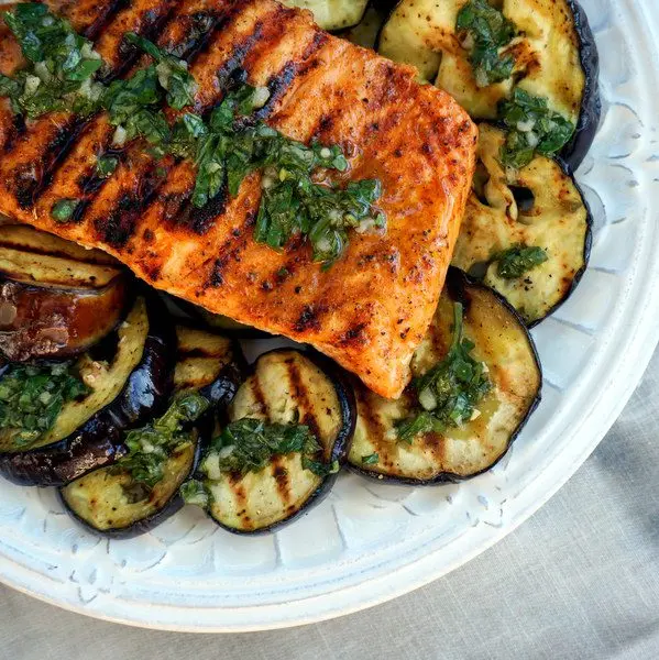 Salmon with eggplant