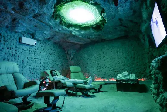 Salt cave reviews, salt caves, halochambers, salt cave contraindications, allergies, frequent colds