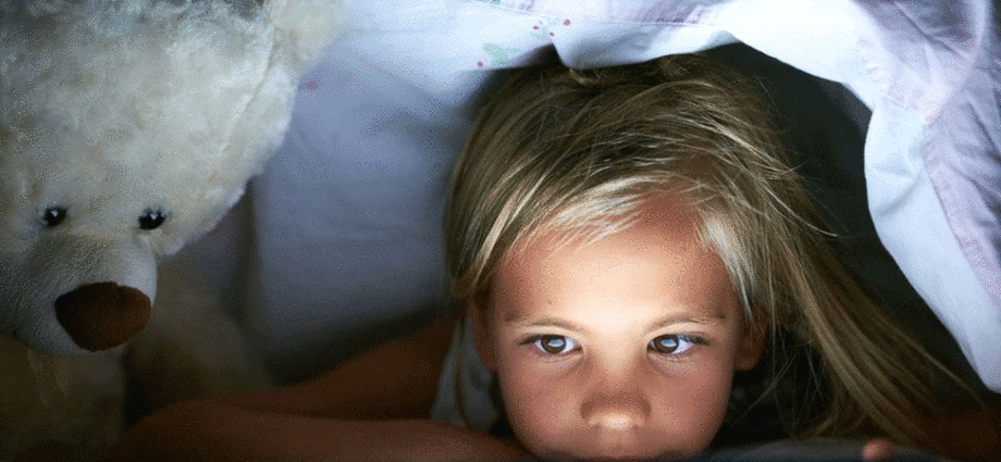 Scientists have told how modern gadgets affect children&#8217;s sleep