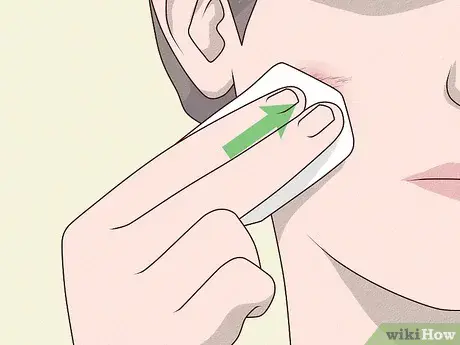 Scratching the face: how to hide