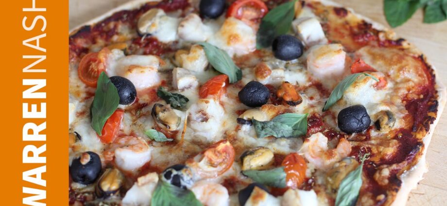 Seafood pizza: recipe with video