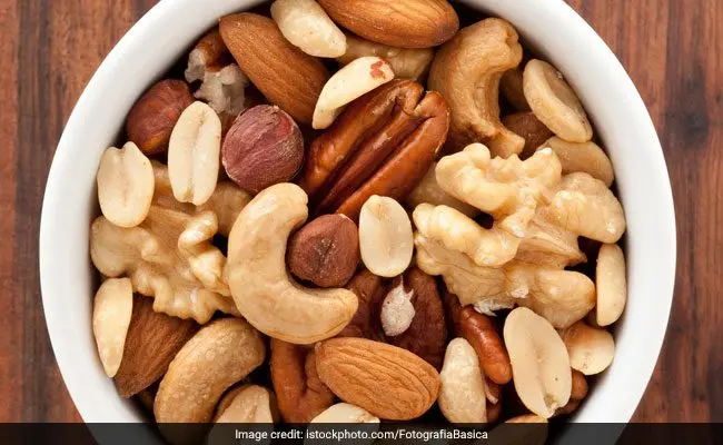 Several ways to dry nuts at home