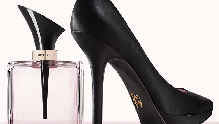 Zapato e spray: botellas de perfume pouco comúns