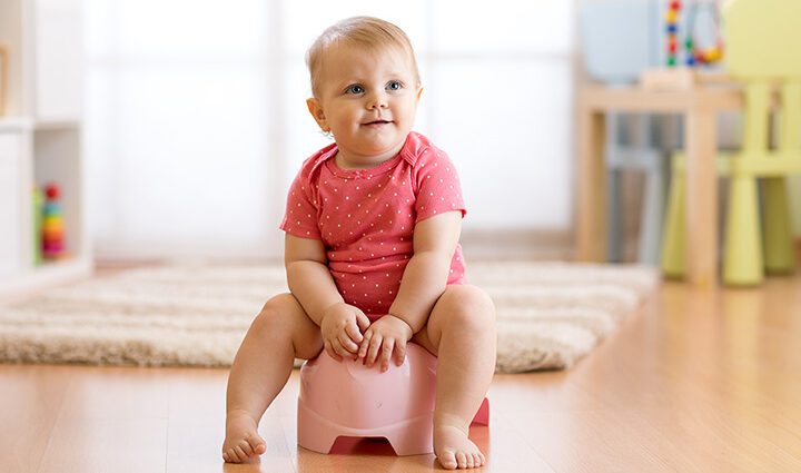 Sitting on the potty: 10 easy rules for a baby