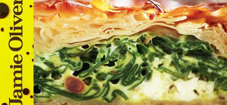 Spinach and cheese pie. Video recipe