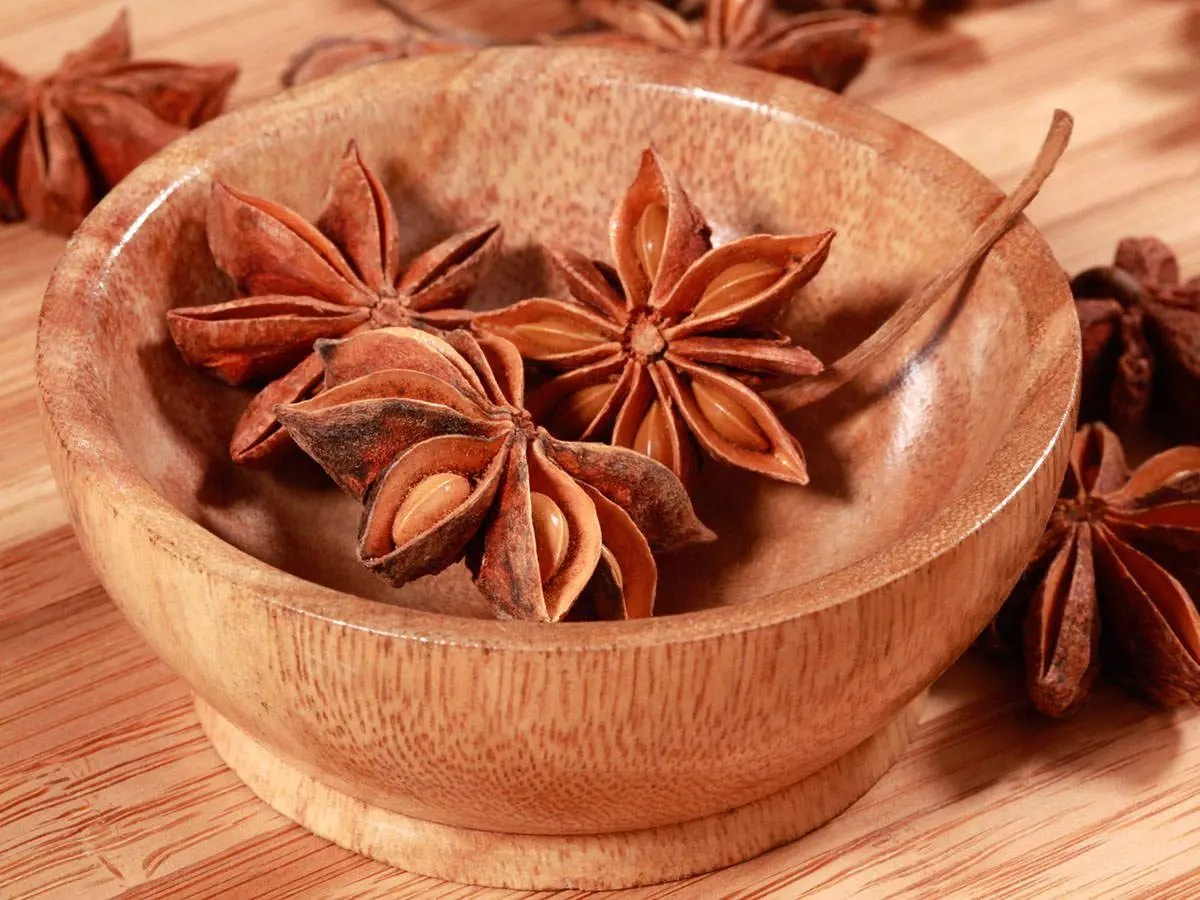 Star anise: useful properties and application in cooking. Video