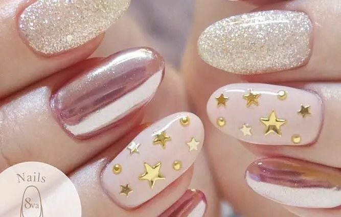 Stiletto nails: 20 stars who fell in love with the fashion trend