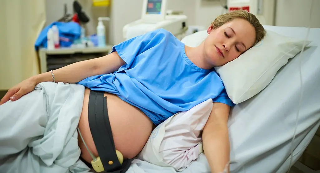 Stimulation of labor: how to give birth faster? Video