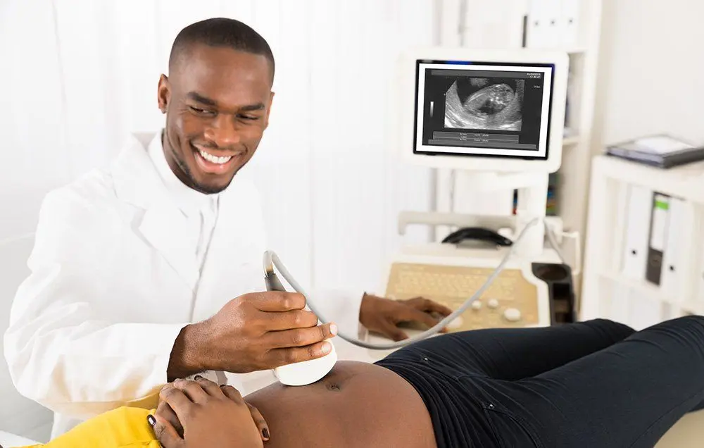 Stories by male gynecologists about pregnant women