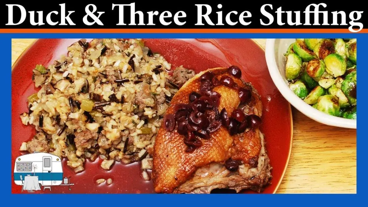 Stuffed duck with rice: how to cook? Video