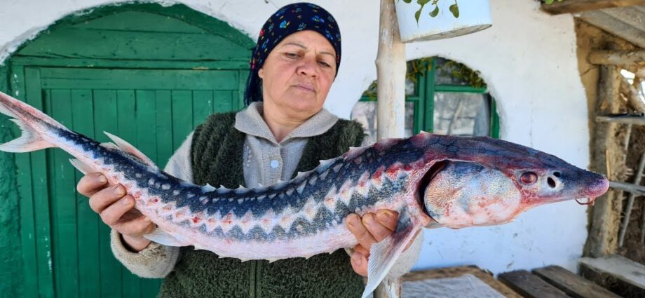 Whole sturgeon dishes: what can you cook? Video