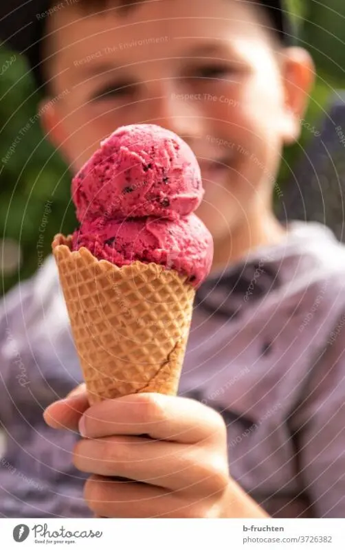 Summer adversity: fruits, ice cream and other risk factors
