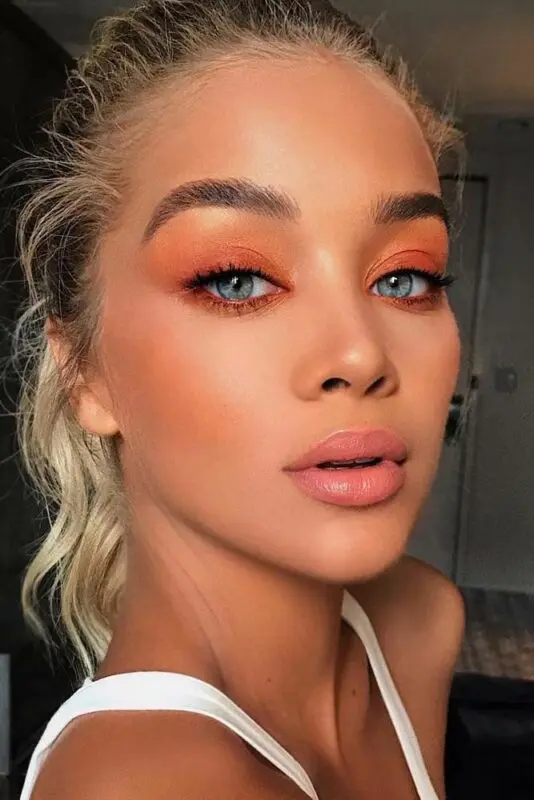 Summer makeup