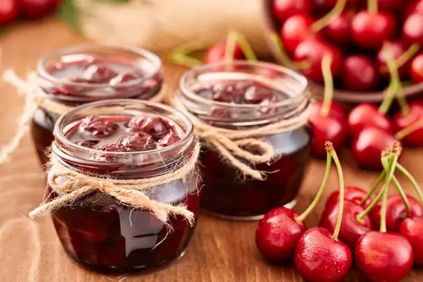 Sweet cherry: health benefits and harms, medicinal properties.