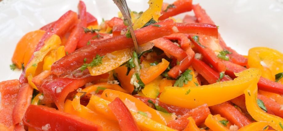 Sweet pepper salad: vitamin complex. Video