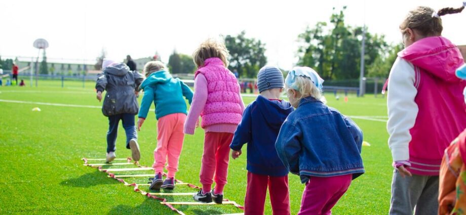 Team games for children: outdoors, indoors, moving with a ball