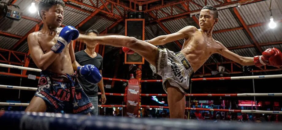 الملاكمة التايلاندية للأطفال فصول موا تاي من ما العمر والسنوات