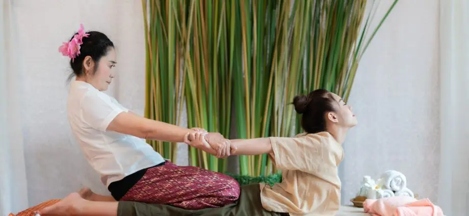 Thai massage for women in Thailand