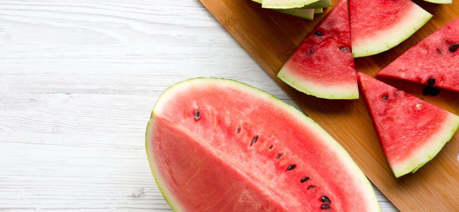 Fordelene og skaderne ved vandmelon: sammensætning, kalorieindhold, video